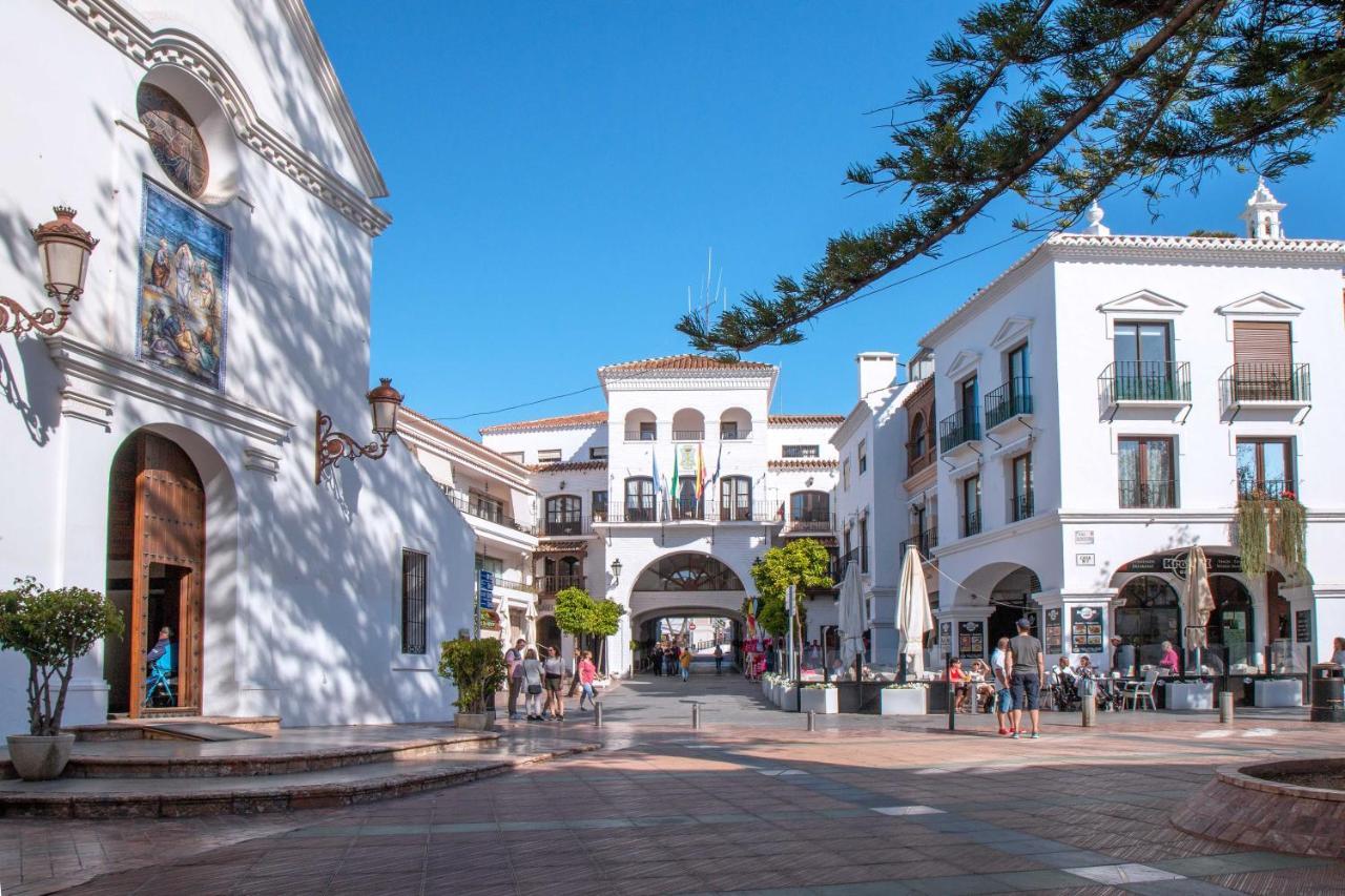 Apartamentos Vacacional En Plaza De Espana Nerja Exteriér fotografie